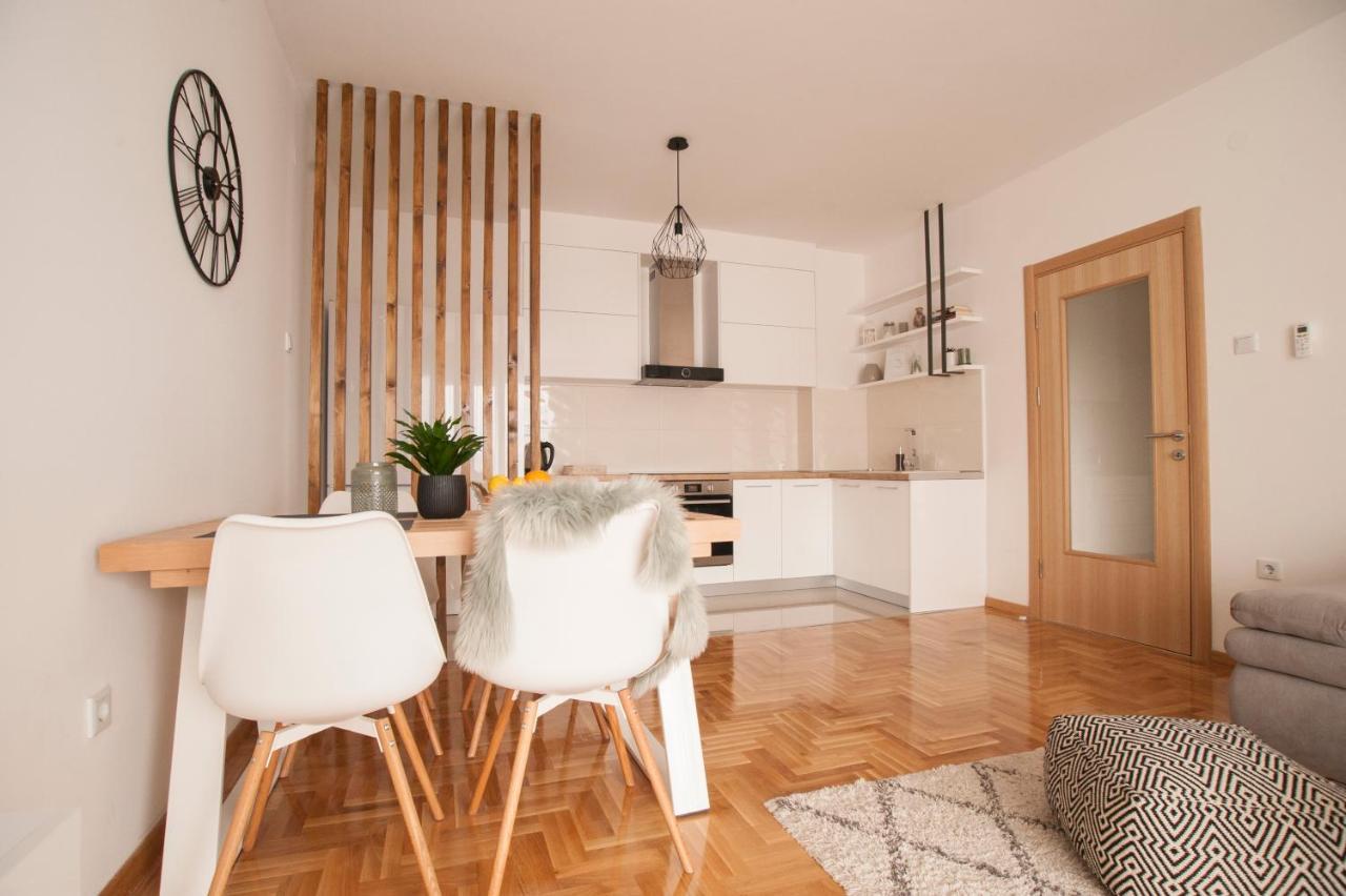 טרביניה Apartman Avisi מראה חיצוני תמונה